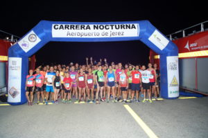 Participantes de la I Carrera Nocturna Aeropuerto Jerez